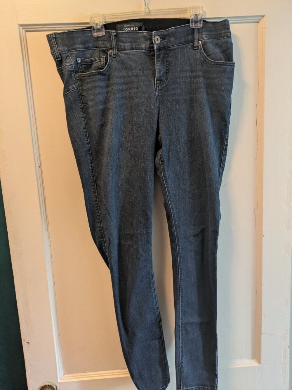 Torrid Super Skinny 18XT extra tall